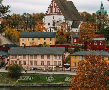 Private Tour Helsinki-Porvoo Expedition: Twin City Charms