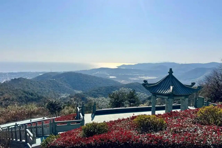 Shanghai: Yixing Little Great Wall Hike with Temple Visit private tour option