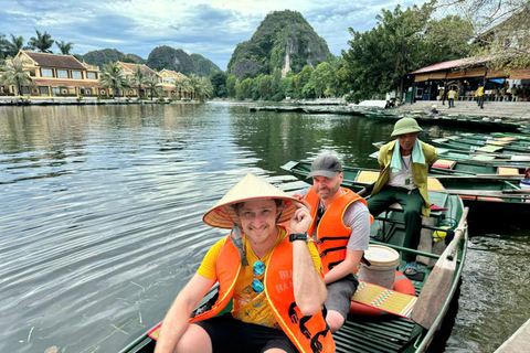 Ninh Binh: Trang An Boat, Bai Dinh, Hoa Lu & Mua Cave Sunset