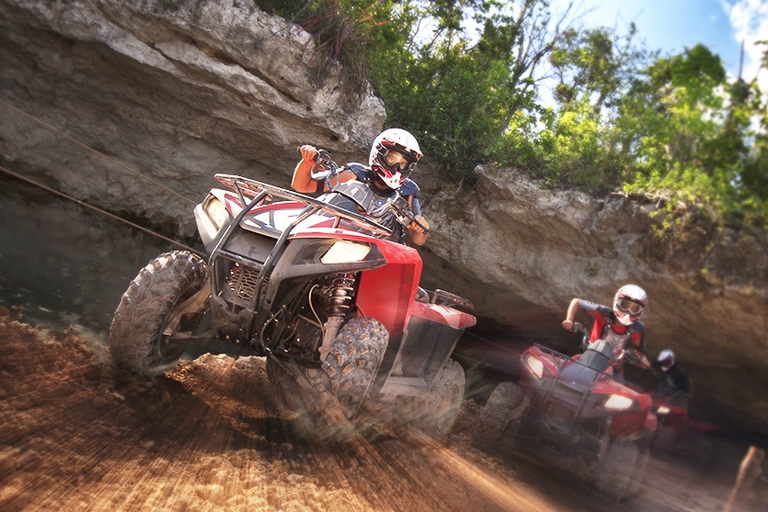 Kurs Zip Line i przygoda ATV: całodniowa wycieczka do Cancun