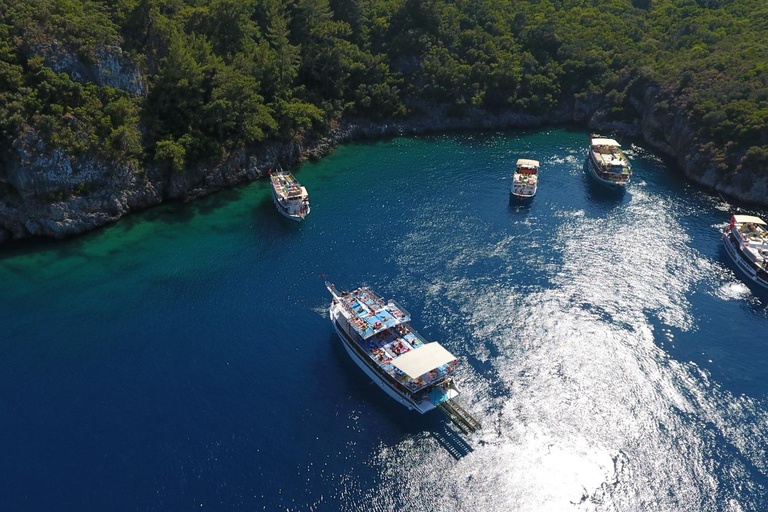 Marmaris: Cleopatra Island Cruise with Lunch