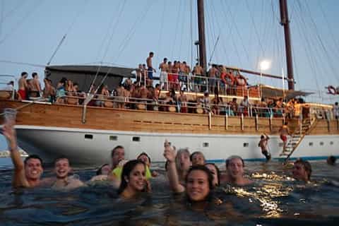 Malta: 5-Hour Lazy Pirate Boat Party with Drinks & Food