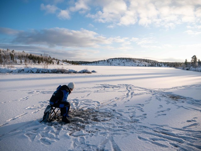 Visit Ice Fishing & Open Fire Cooking in Saariselkä