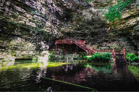 Au départ de Cancun : Ek Balam et visite des cénotes avec déjeuner et transfert