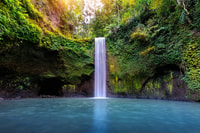 Bali, caminata por el amanecer y cascada oculta - Housity