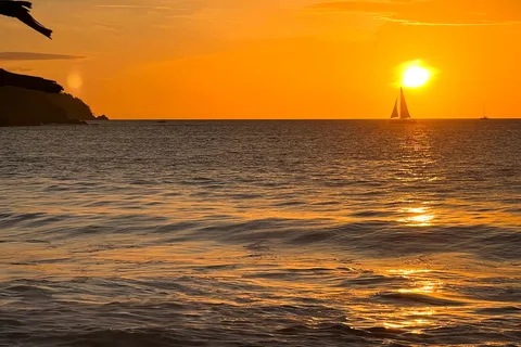CR Luxury 14-Hour Off-the-Beaten-Path Tour Anywhere