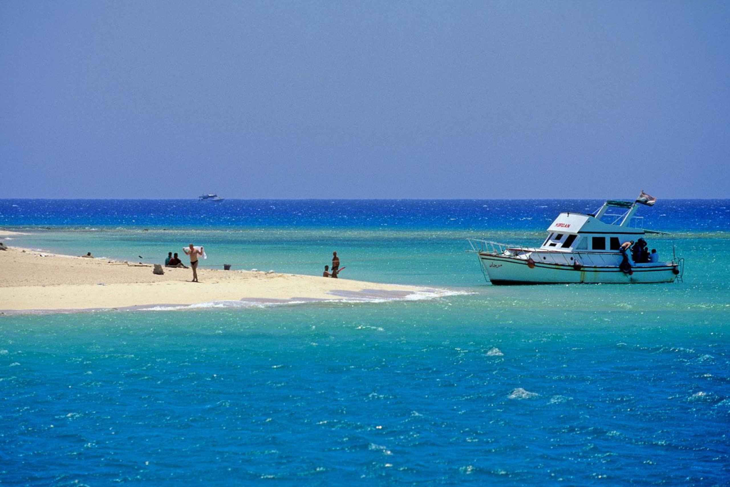 Какое море в египте. Остров Гифтун Хургада. Остров Гифтун Египет. Остров утопия Хургада. Красное море Хургада.