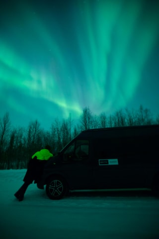 Inari/Ivalo: op jacht naar het noorderlicht met de auto, met warme drankjes