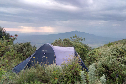 Sky Camp Kijabe, Rift Valley. skärmflygning