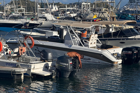 Santa Marta: Private Boat Tour to Bahía Concha & Taganga