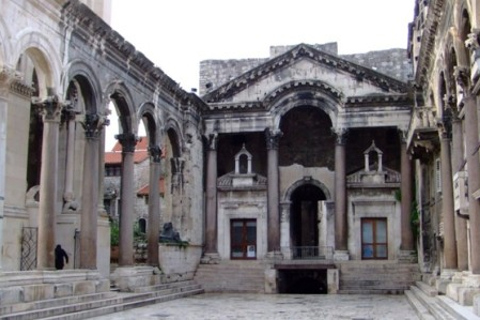 Tour di un giorno del patrimonio culturale di Spalato e Salona da TrogirTour privato da Trogir o Spalato