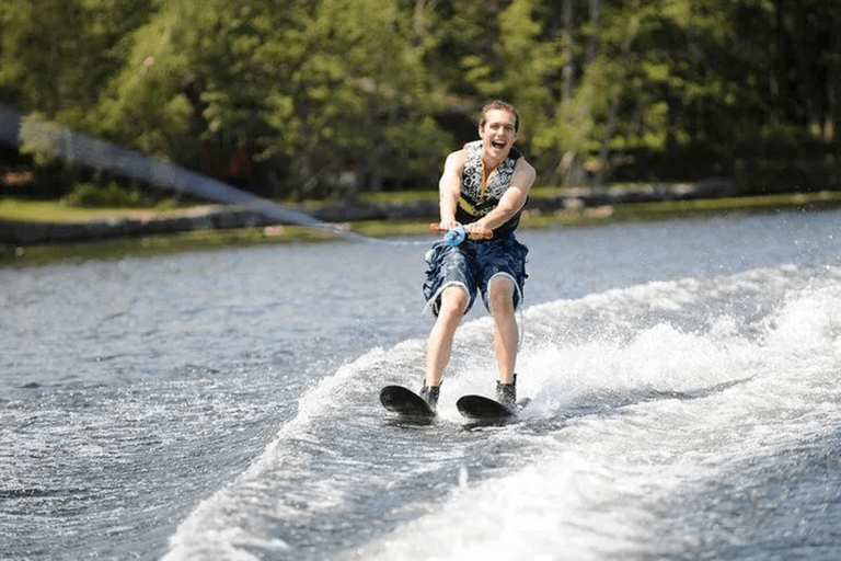 Waterskiën in Havenstad