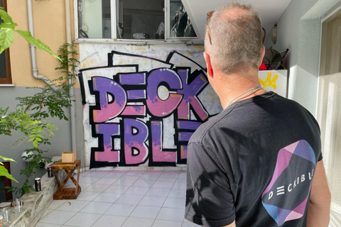 Graffiti-Kunst-Workshop mit Einheimischen in einem Istanbuler Hausgarten