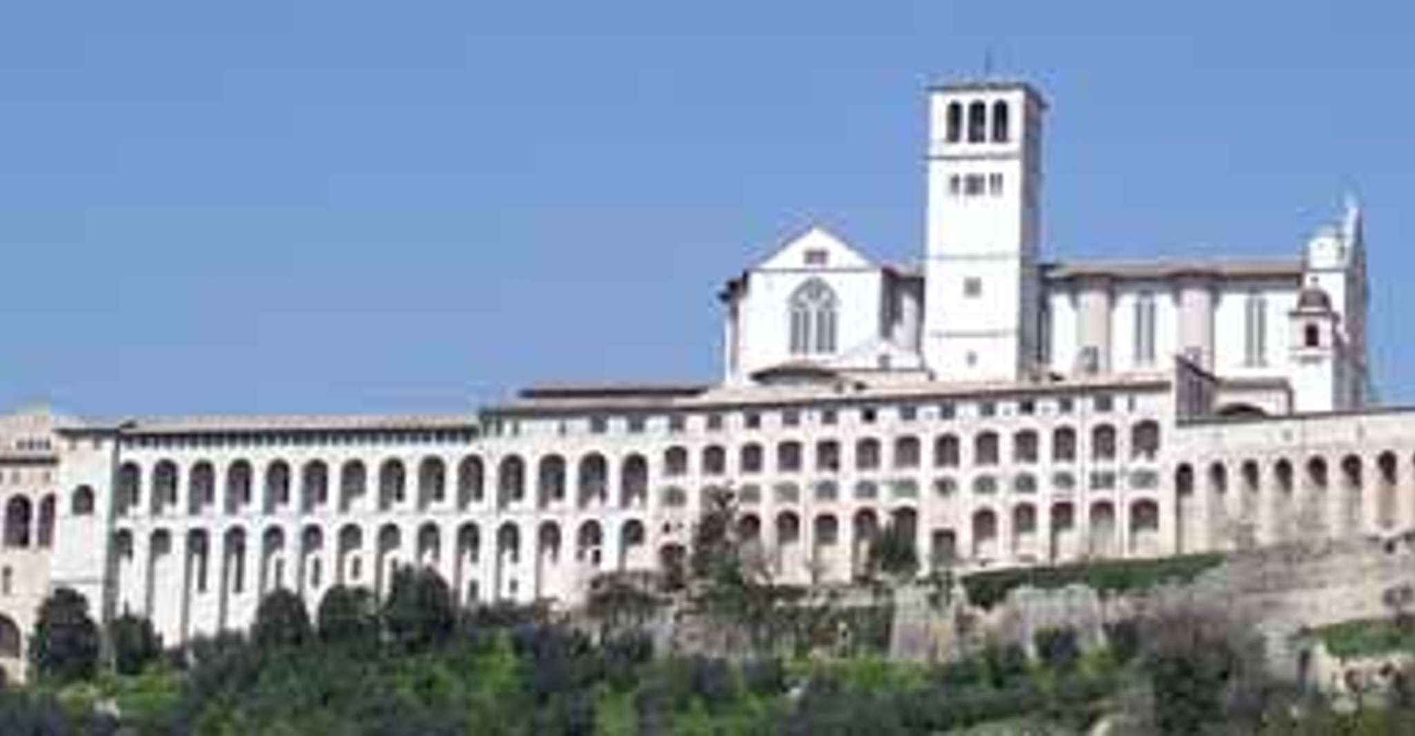 Assisi, Private Walking Tour met St. Francis Basiliek - Hizvo