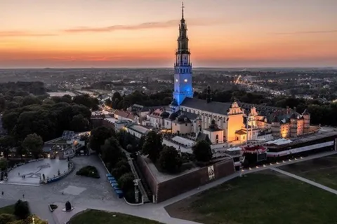 From Krakow: Black Madonna of Czestochowa Day Trip