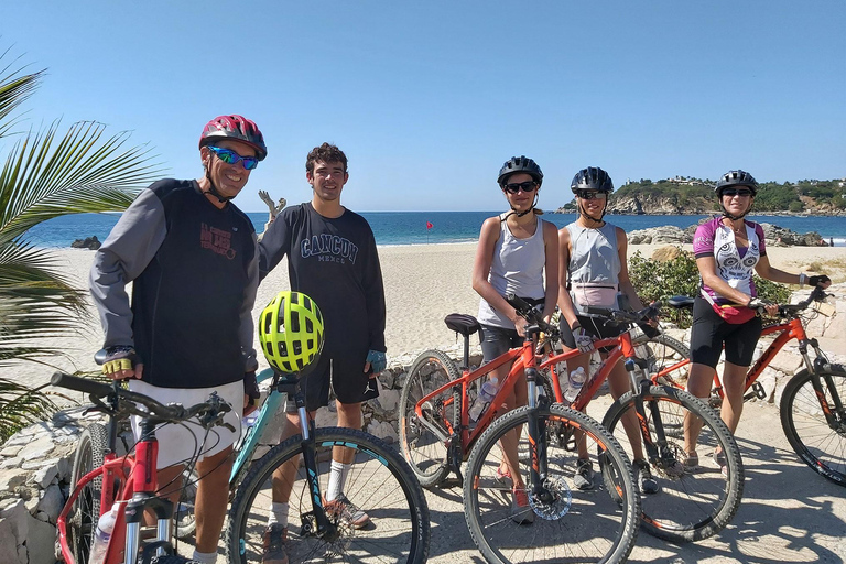 Tour in bicicletta di 4 giorni di Oaxaca e Puerto EscondidoPrezzo a partire da 8 persone