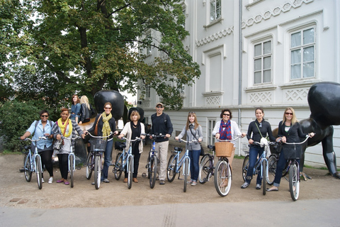 Praga: tour guiado en bicicleta por la ciudad de 2,5 horas