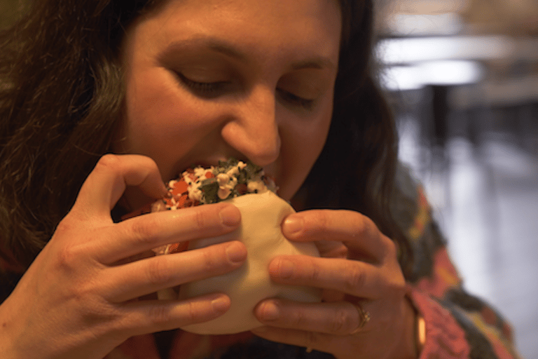 York: Guided Food Tour with Tastings