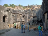 Tour privato del giorno di Ajanta & Ellora Grotte con tutta l'inclusione - Hizvo
