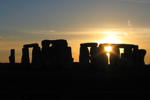 Stonehenge Private Sunset Tour with Lacock and BathStonehenge Private Sunset Tour Plus Lacock and Bath