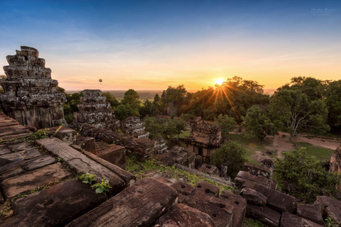 Siem Reap: Tour per piccoli gruppi di Angkor Wat di un giorno intero e tramonto