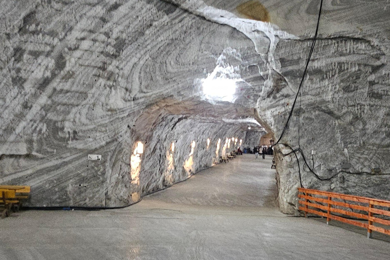 Bucharest: Slănic Prahova Salt Mine & Dracula's Grave tour