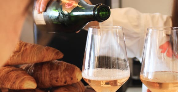 Munich: Sparkling Wine & the City – Sparkling Wine Tasting with Croissant