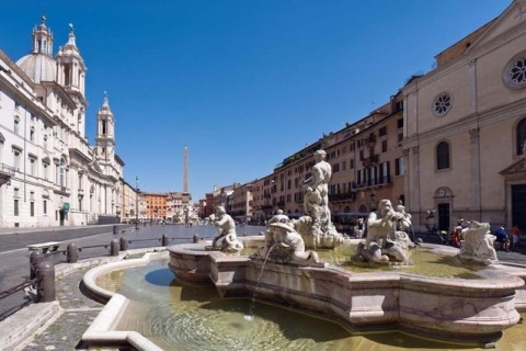 Rome Fountains and Squares Morning Tour with Lunch French Tour