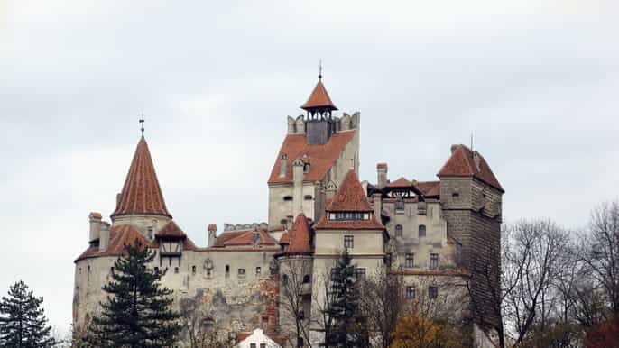 fullday dracula castle peles castle rasnov citadel tour