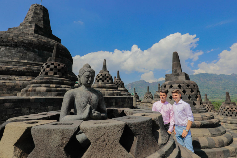 YOGYAKARTA; ASCENSO AL BOROBUDUR Y TEMPLOS DE PRAMBANANYogyakarta; Templo de Borobudur y Templo de Prambanan