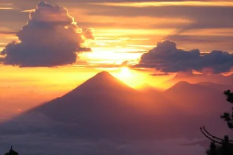 Acatenango Volcano 2-Day Hike