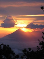 Volcan Acatenango Randonnée de 2 jours - Hizvo