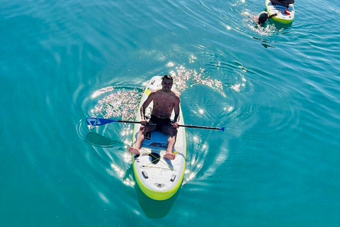 Malaga : Excursion en bateau avec plongée en apnée, activités nautiques et déjeuner