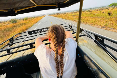 From Kampala: Queen Elizabeth & Lake Mburo 4-Day Safari