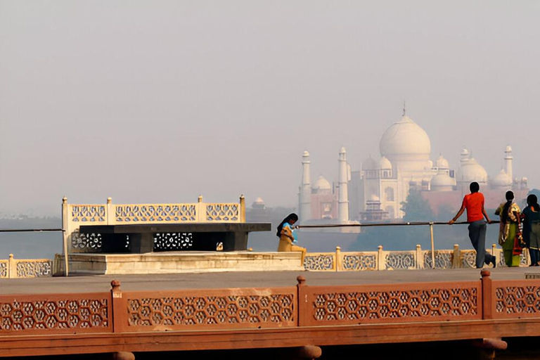 Visita al Taj Mahal, Fuerte de Agra y Conservación de Elefantes desde DelhiCoche privado con aire acondicionado, conductor y guía, regreso a Jaipur