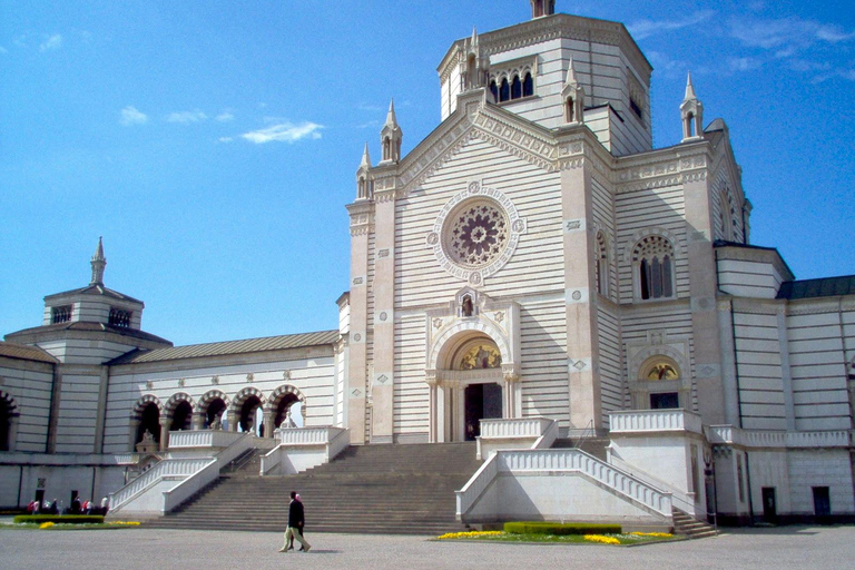 Milano: tour a piedi di gruppo del cimitero monumentale