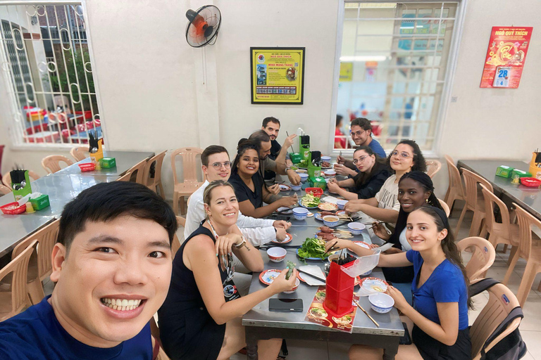 Hue Street Food Adventure – Eat, Walk & Explore Like a Local Private Group