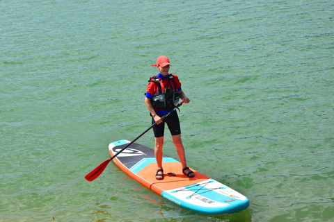 Kajak &amp;SUP in het meer van Berat, picknick lunch