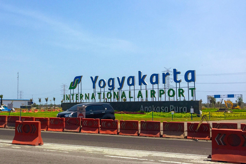 Yogyakarta: Traslado privado desde/hasta el aeropuerto de Yogyakarta