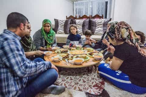 Istanbul: Home-Cooked Dinner with a Local Family