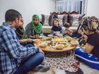 Istanbul: Selbstgekochtes Abendessen bei einer Familie Istanbul: Selbstgekochtes Abendessen bei einer Familie
