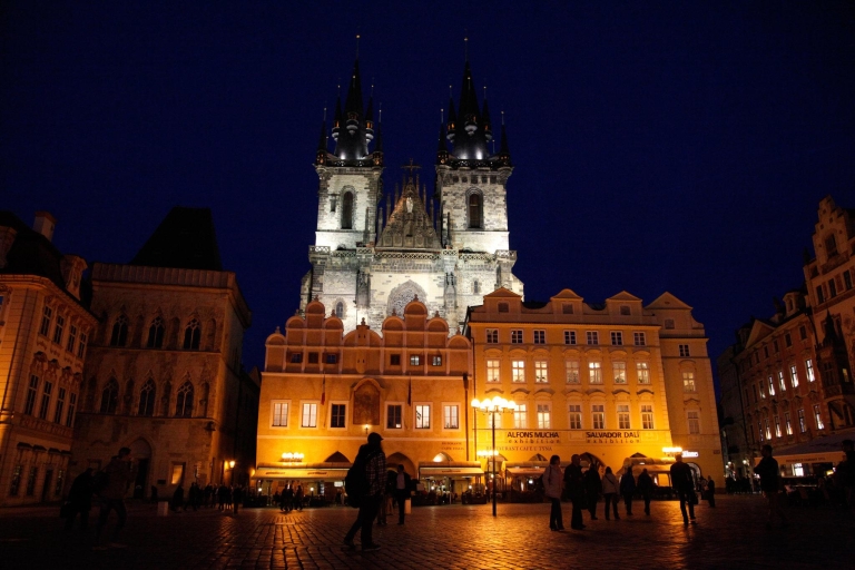 Praga: leyendas y fantasmas del centro, tour de nocheGuía de habla inglesa