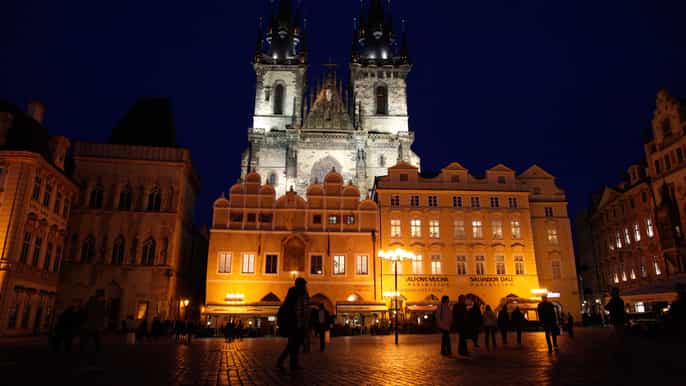 prague ghosts and legends of the old town evening tour