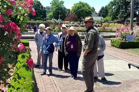 Portland: Guided City Bus Tour