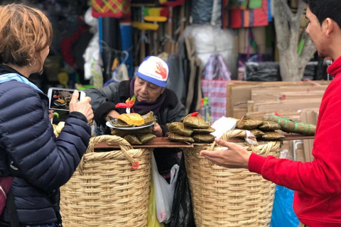 Lima: Market Tour with Tastings and Chinatown Visit