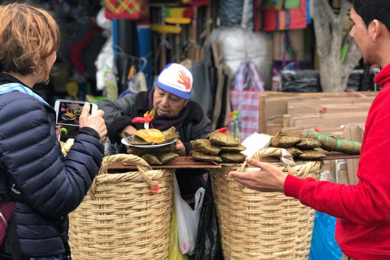 Lima: Market Tour with Tastings and Chinatown Visit