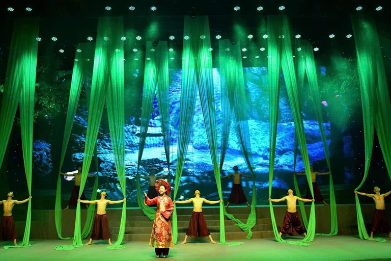 Da Nang: City Sightseeing Tour with Charming Da Nang Show