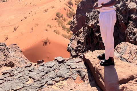 Wadi Rum: 2-Day Southern Desert Tour, Camel & Stargazing