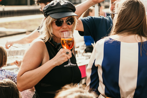 Het wilde oosten van Berlijn: rondvaart langs het nachtleven en de tegencultuurHet wilde oosten van Berlijn: nachtleven en tegencultuur per boot
