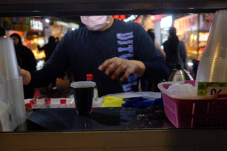 Linjiang Night Market for First-Timers: No-Stress Tour